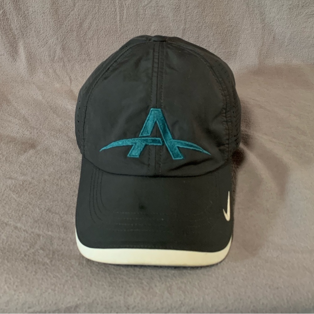 Nike Golf Hat Vented Gray Adjustable with blue Nike Check